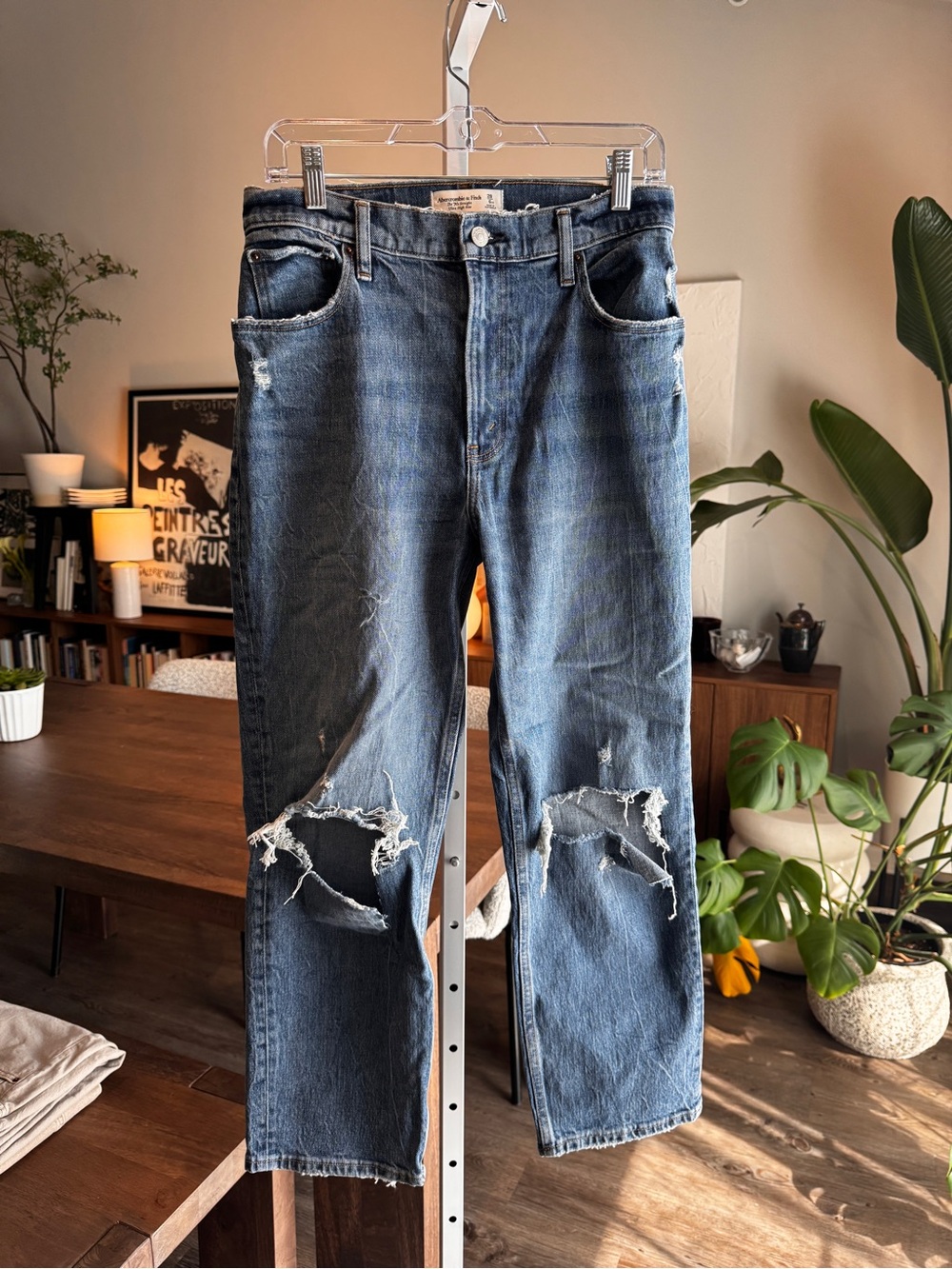 Abercrombie & Fitch The '90s Straight Ultra High Rise Jeans